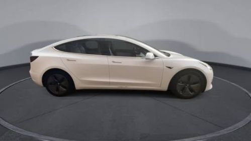 2018 Tesla Model 3 5YJ3E1EB6JF096878