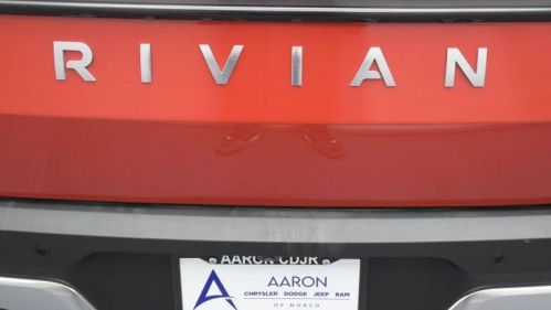 2022 Rivian R1T 7FCTGAAA1NN011342