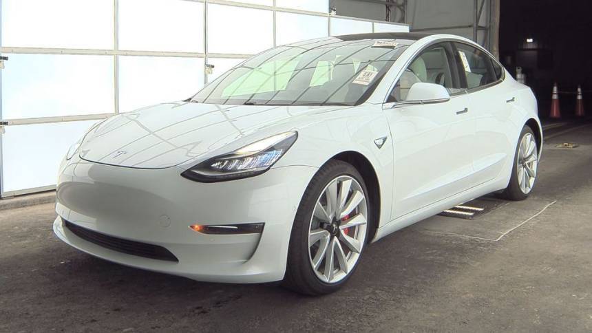 2018 Tesla Model 3 5YJ3E1EB5JF074595