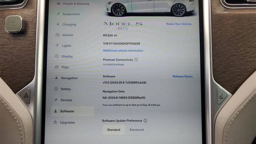 2013 Tesla Model S 5YJSA1DNXDFP04229