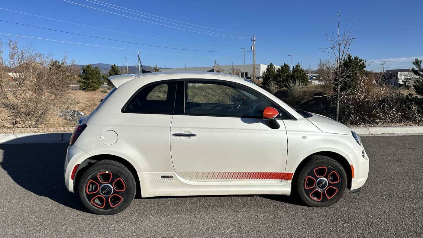 2018 Fiat 500e 3C3CFFGE3JT362526