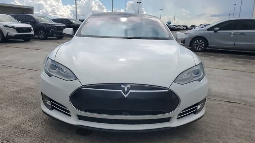 2013 Tesla Model S 5YJSA1DNXDFP04229