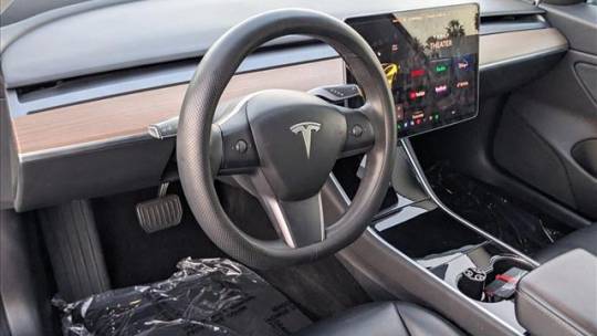 2019 Tesla Model 3 5YJ3E1EB2KF510109