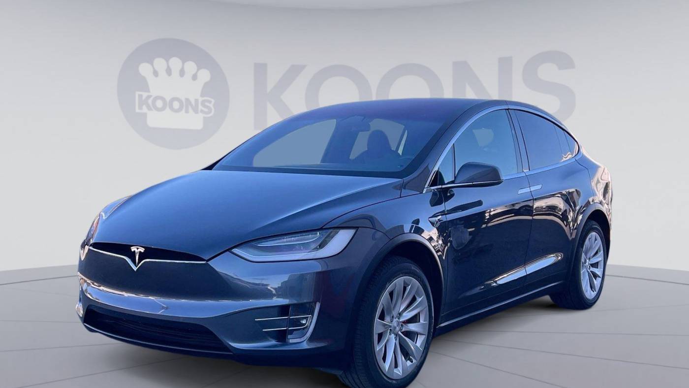 2020 Tesla Model X 5YJXCDE48LF233588