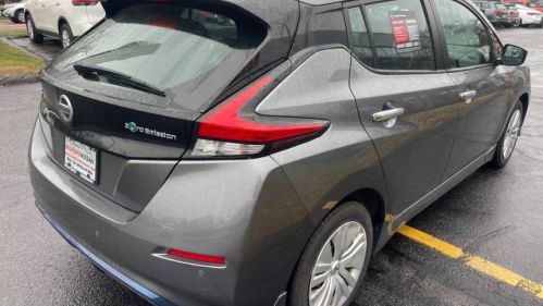 2021 Nissan LEAF 1N4AZ1BV4MC556864