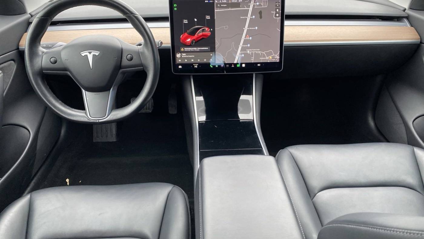 2018 Tesla Model 3 5YJ3E1EB7JF104910