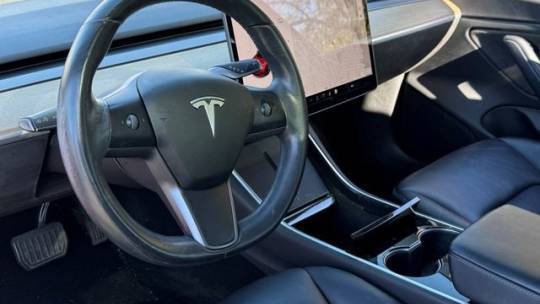 2018 Tesla Model 3 5YJ3E1EA8JF022224