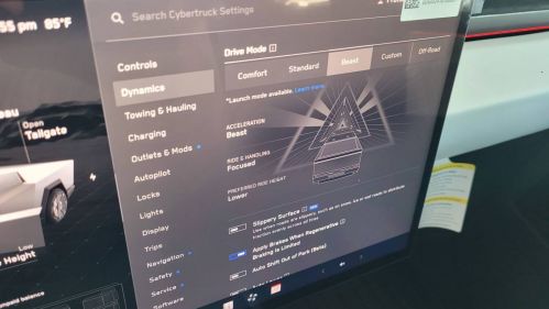 2024 Tesla Cybertruck 7G2CEHEE1RA008411