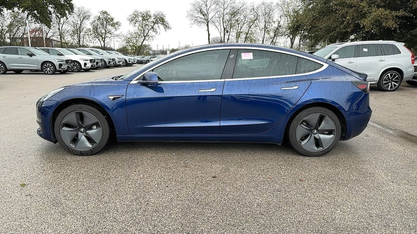 2019 Tesla Model 3 5YJ3E1EA7KF400969