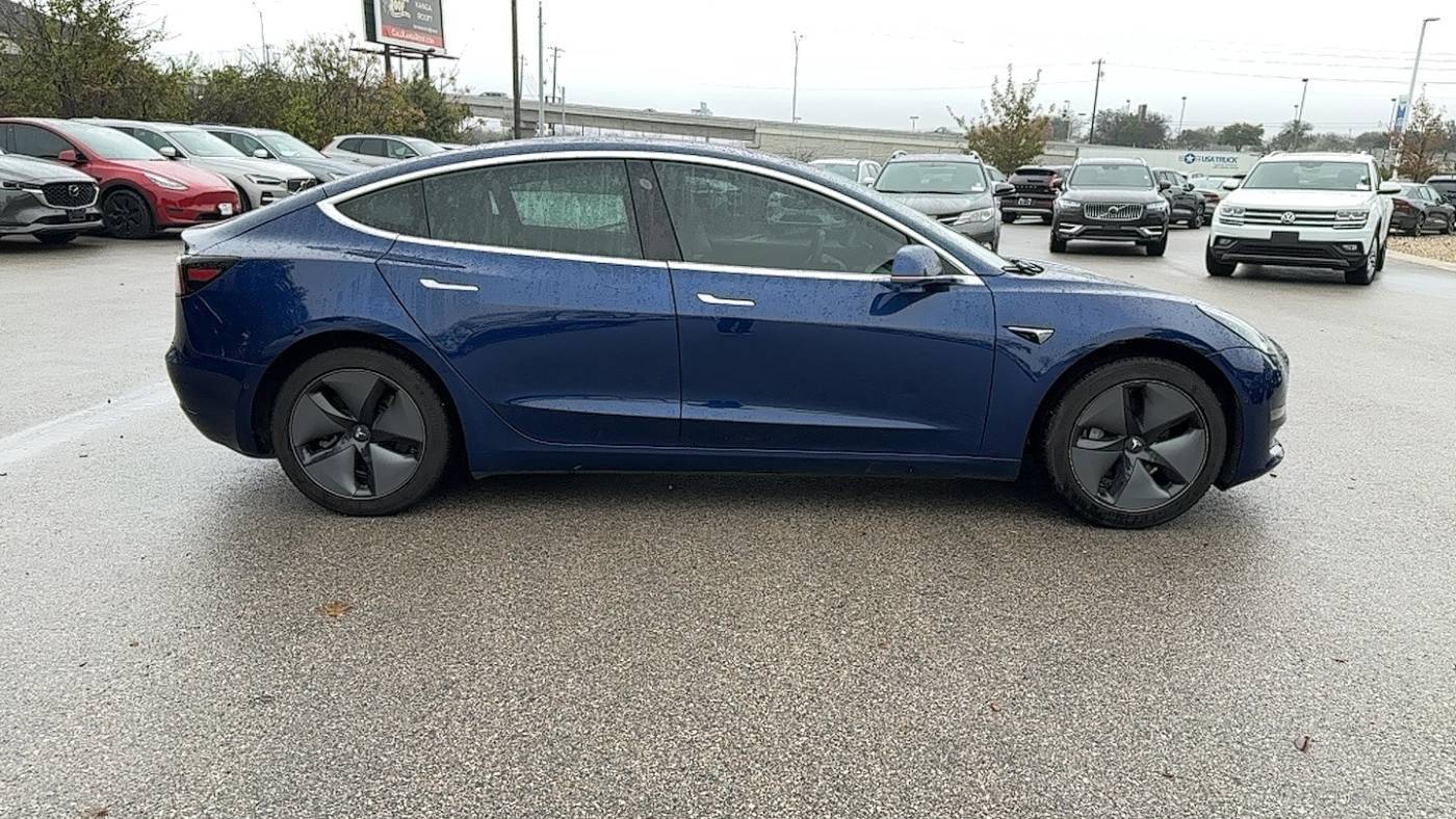 2019 Tesla Model 3 5YJ3E1EA7KF400969