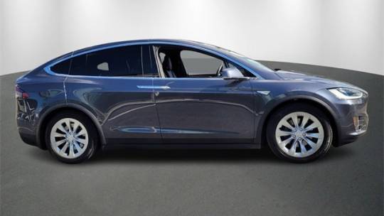 2016 Tesla Model X 5YJXCBE29GF004667