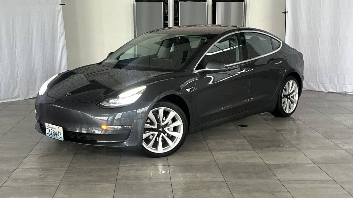 2018 Tesla Model 3 5YJ3E1EB5JF068702