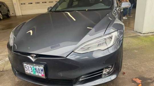 2018 Tesla Model S 5YJSA1E28JF266438