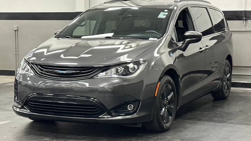 2019 Chrysler Pacifica 2C4RC1H74KR657737