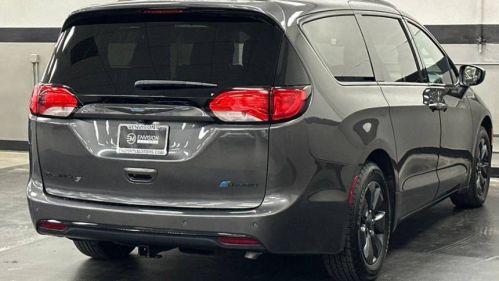 2019 Chrysler Pacifica 2C4RC1H74KR657737