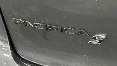 2019 Chrysler Pacifica 2C4RC1H74KR657737