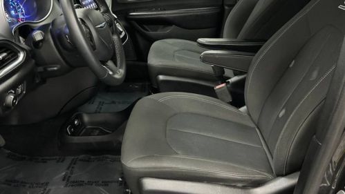 2019 Chrysler Pacifica 2C4RC1H74KR657737