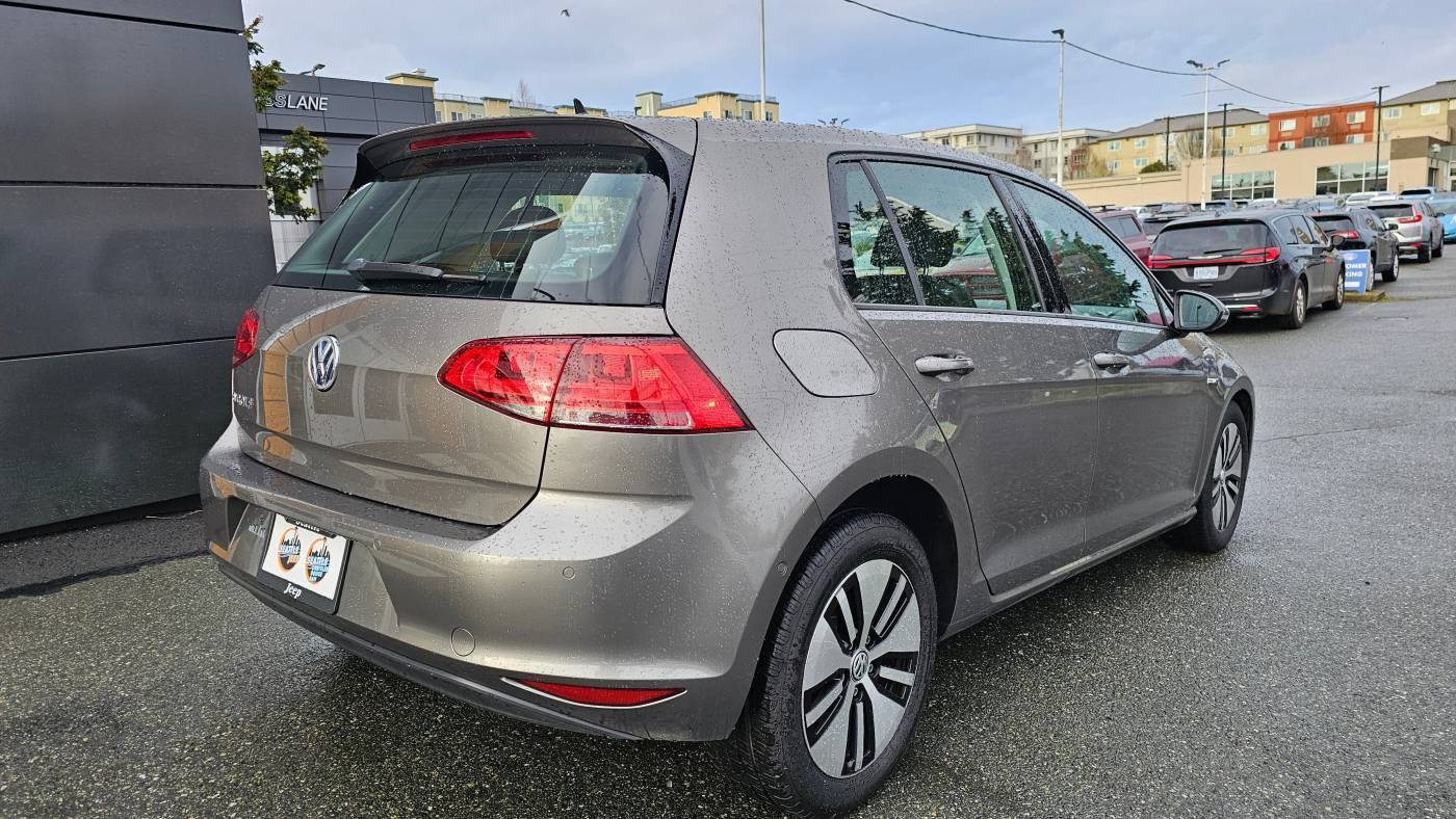 2016 Volkswagen e-Golf WVWPP7AU1GW915015