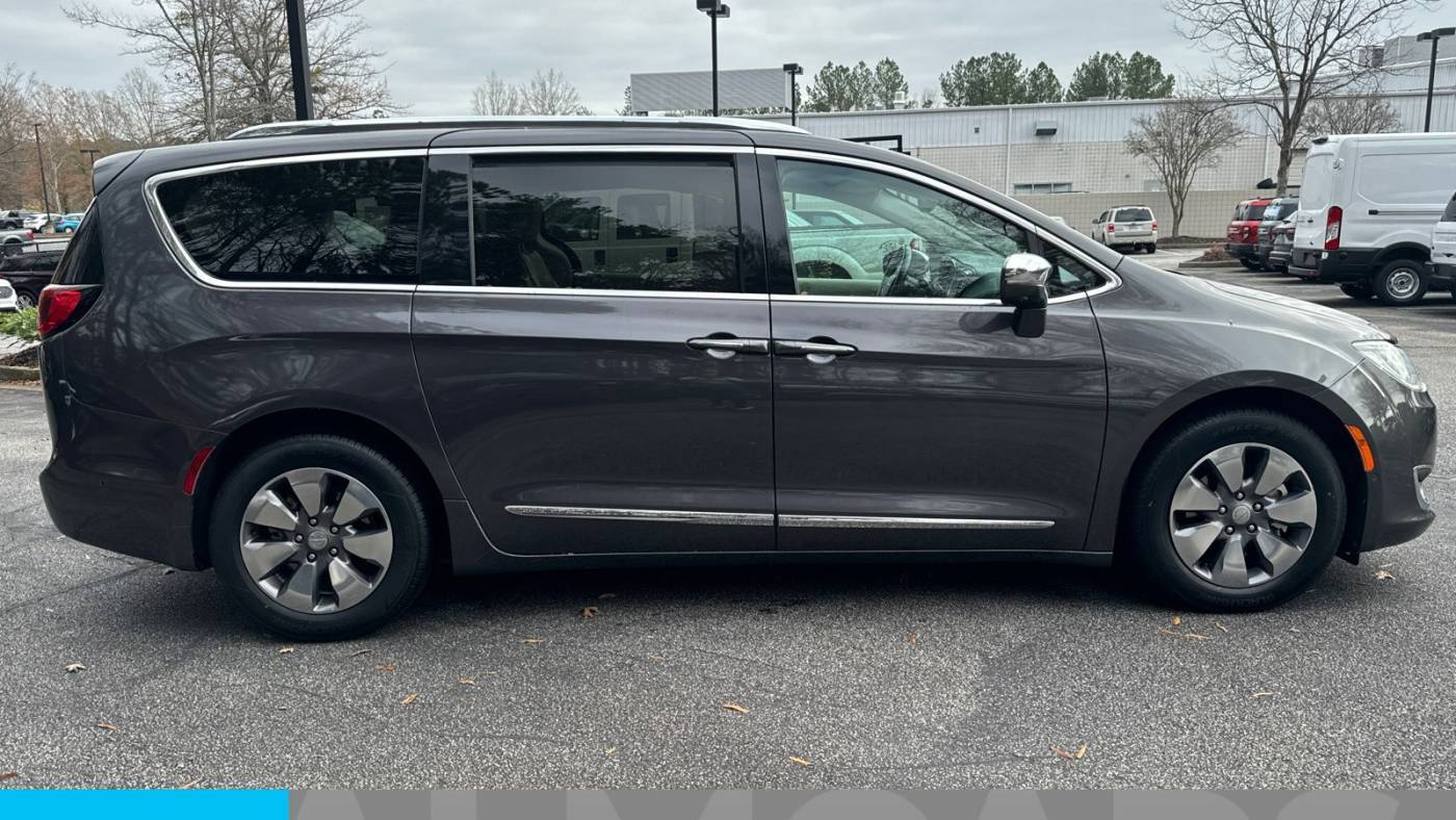 2018 Chrysler Pacifica 2C4RC1N77JR248151