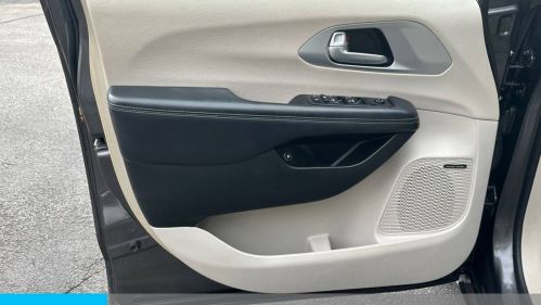 2018 Chrysler Pacifica 2C4RC1N77JR248151