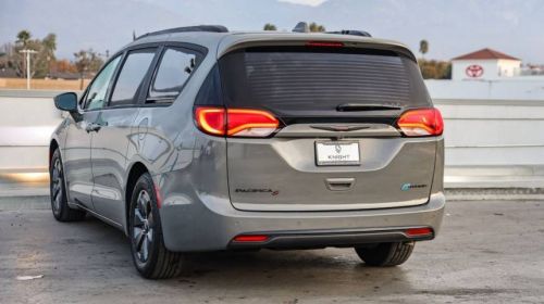 2020 Chrysler Pacifica 2C4RC1N78LR240787