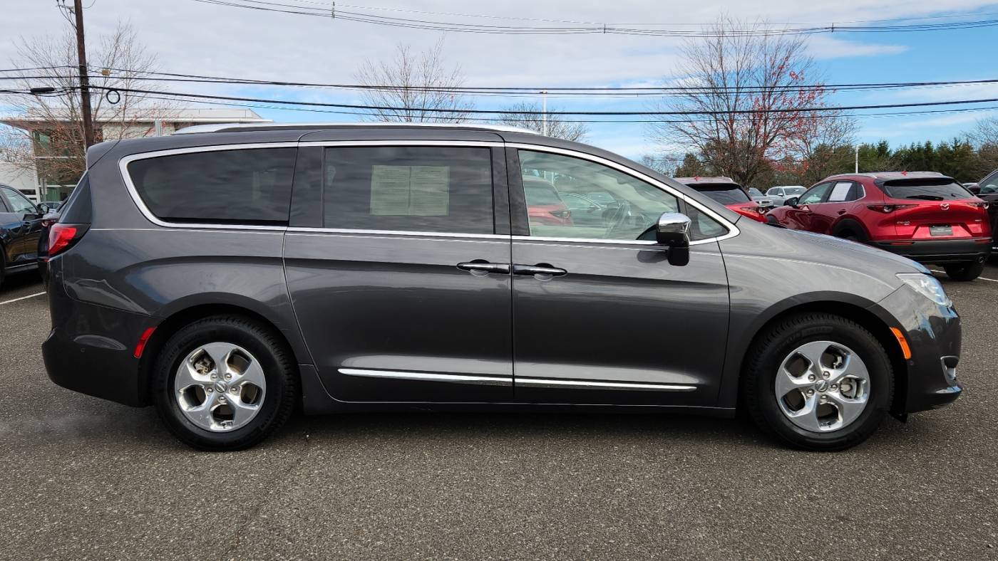2018 Chrysler Pacifica 2C4RC1N79JR178460