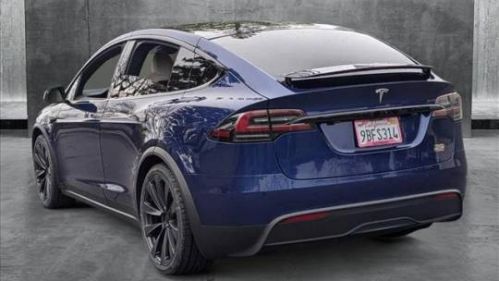 2022 Tesla Model X 7SAXCBE62NF337103