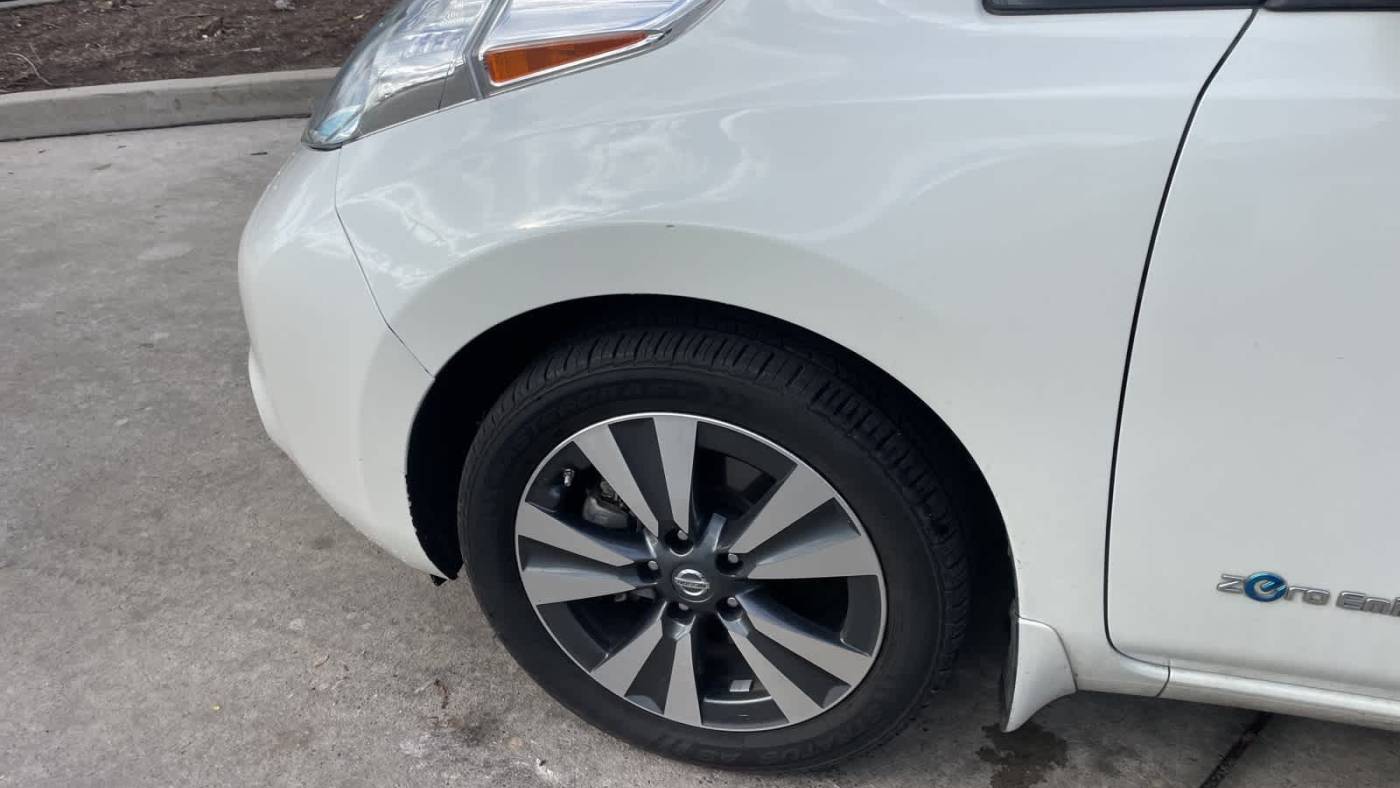 2017 Nissan LEAF 1N4BZ0CP1HC301383