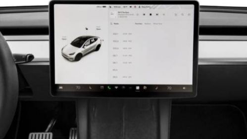 2020 Tesla Model Y 5YJYGDEE1LF037915