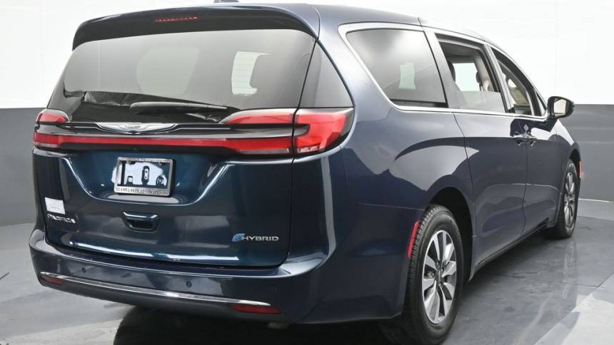 2022 Chrysler Pacifica 2C4RC1L73NR137072