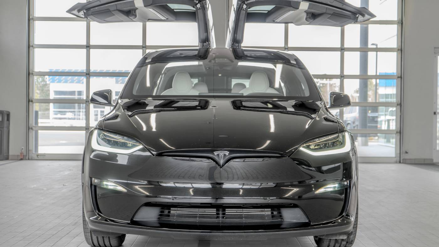 2022 Tesla Model X 7SAXCBE61NF331387