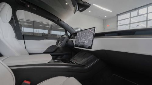 2022 Tesla Model X 7SAXCBE61NF331387