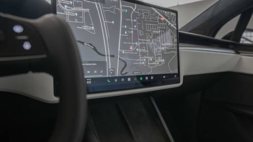 2022 Tesla Model X 7SAXCBE61NF331387