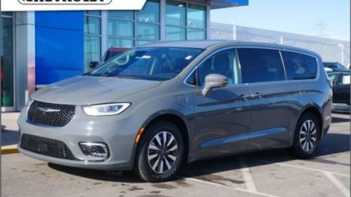 2022 Chrysler Pacifica 2C4RC1L73NR124175