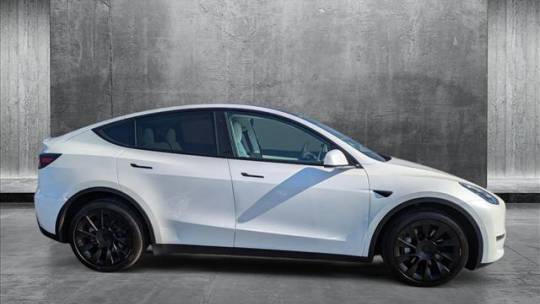 2021 Tesla Model Y 5YJYGDEEXMF095751