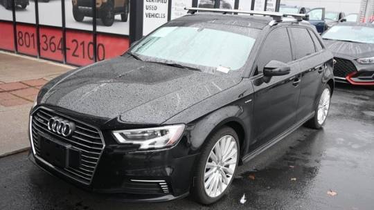 2017 Audi A3 Sportback e-tron WAUUPBFF5HA132971