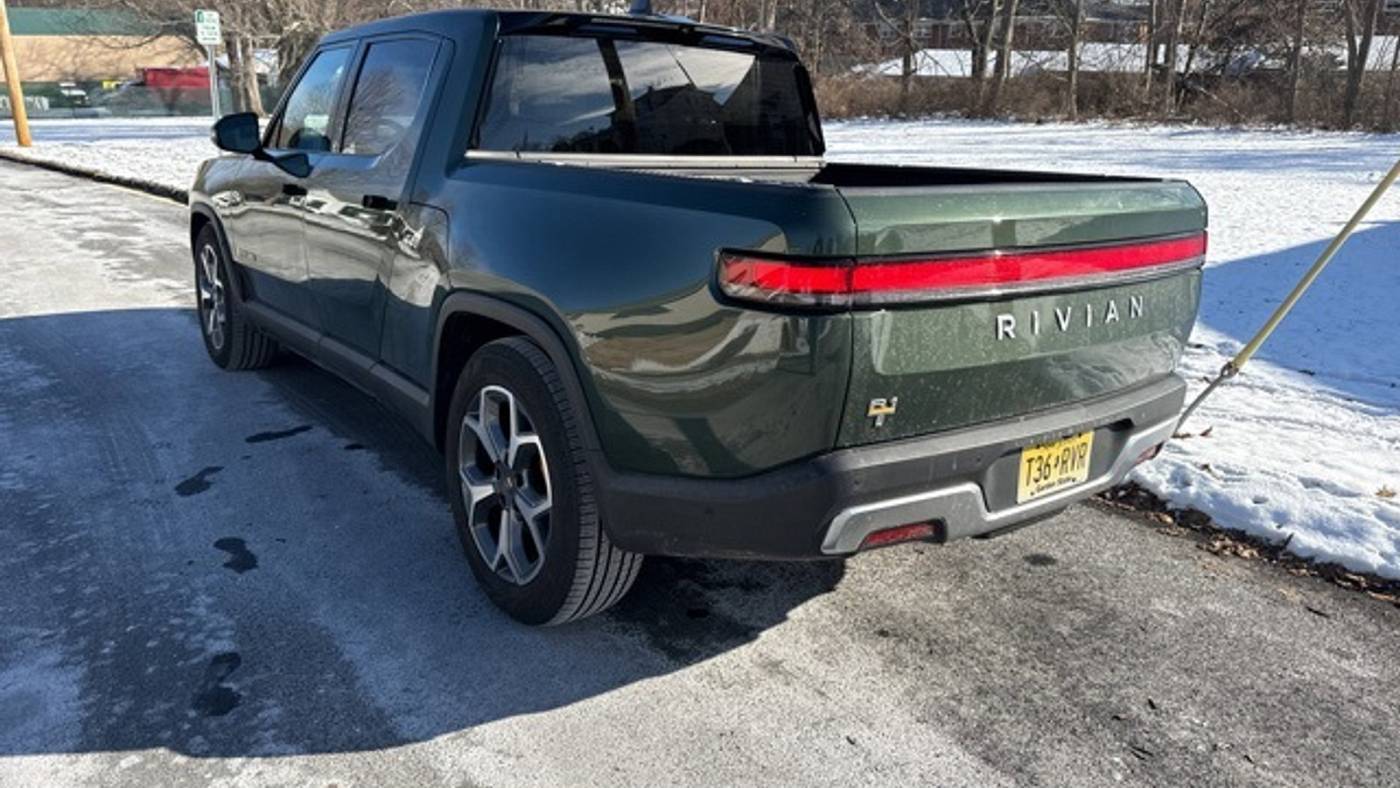 2022 Rivian R1T 7FCTGAAA5NN015071