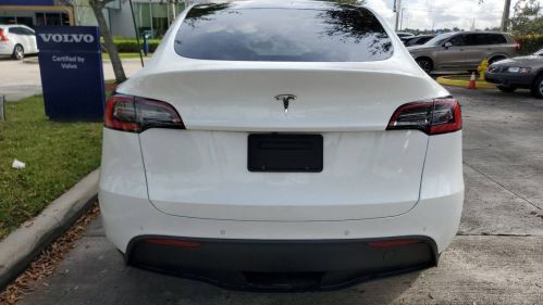 2021 Tesla Model Y 5YJYGDEE6MF105725