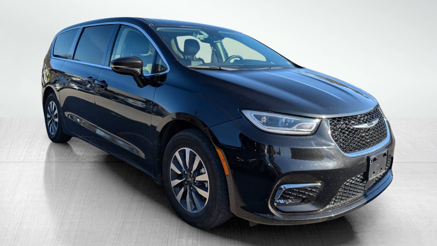 2022 Chrysler Pacifica 2C4RC1L77NR173928