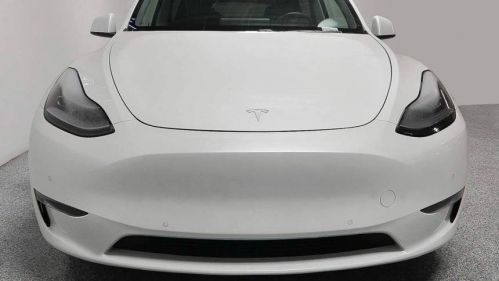 2021 Tesla Model Y 5YJYGDEE0MF065741