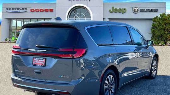 2022 Chrysler Pacifica 2C4RC1L76NR236632
