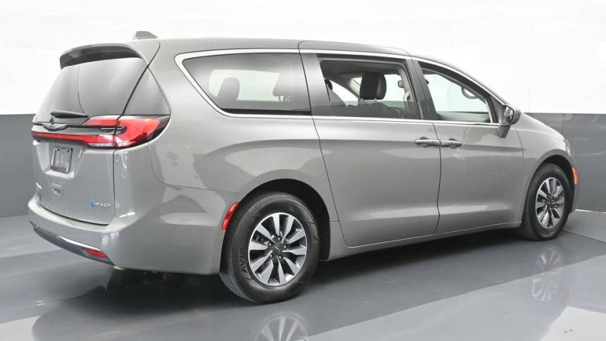 2022 Chrysler Pacifica 2C4RC1L76NR161026