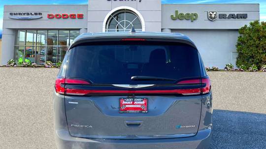 2022 Chrysler Pacifica 2C4RC1L76NR236632