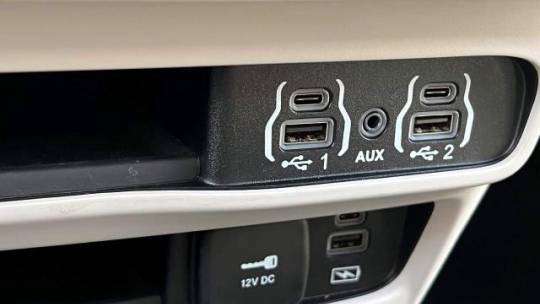 2022 Chrysler Pacifica 2C4RC1L76NR236632