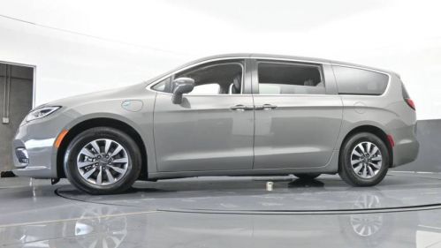 2022 Chrysler Pacifica 2C4RC1L76NR161026