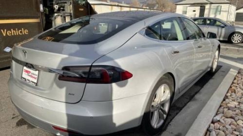 2014 Tesla Model S 5YJSA1H12EFP35211