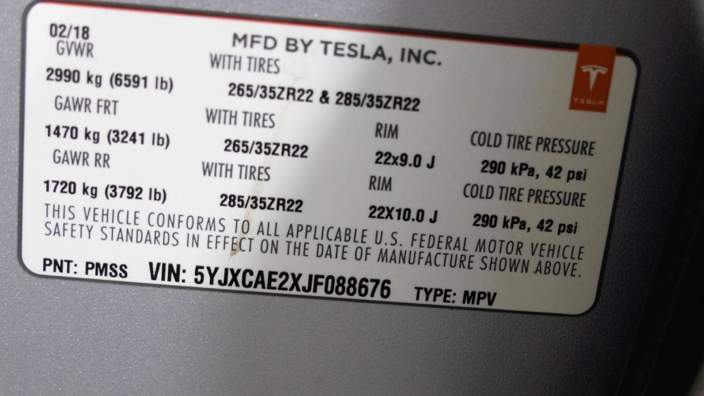 2018 Tesla Model X 5YJXCAE2XJF088676