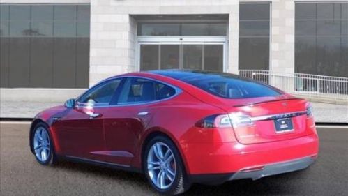 2014 Tesla Model S 5YJSA1H21EFP62781