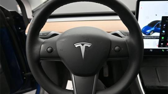 2020 Tesla Model Y 5YJYGDEE1LF047845