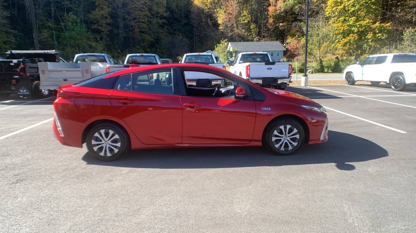 2021 Toyota Prius Prime JTDKAMFP7M3188313